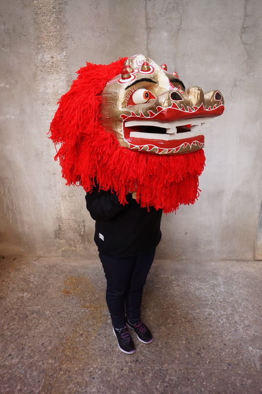 cabeza leon chino papel mache-madera-lana 55x55x60 _60eu_ 1u